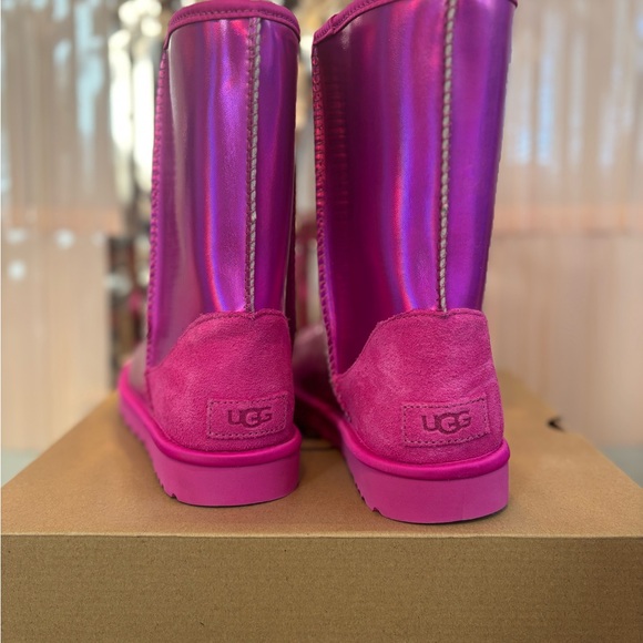Women’s Ugg Pink Boots, size 8 - Picture 4 of 8